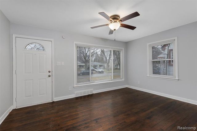 18851 Poinciana, Redford, MI 48240