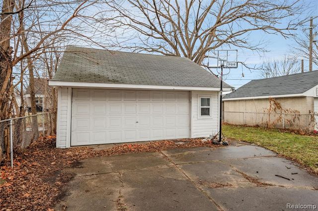 18851 Poinciana, Redford, MI 48240