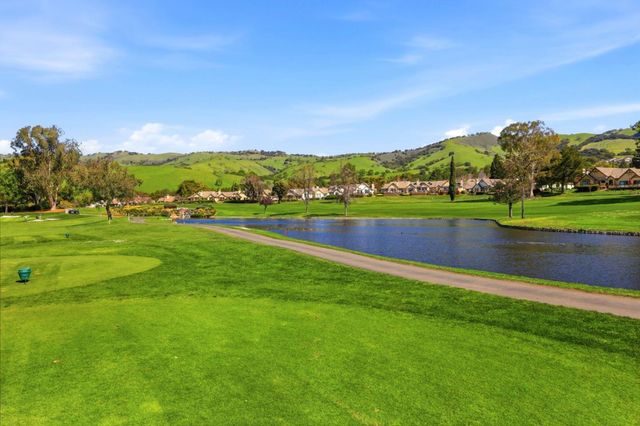 8799 Grape Wagon Circle, San Jose, CA 95135