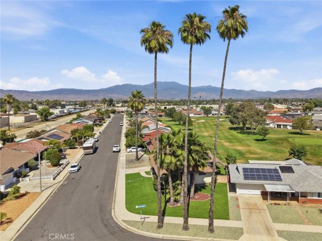 1381 Amberwood, Hemet, CA 92543