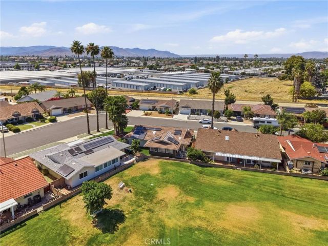 1381 Amberwood, Hemet, CA 92543