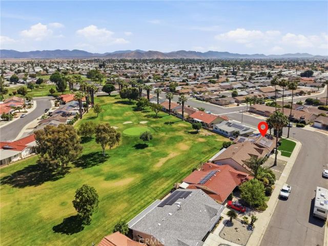 1381 Amberwood, Hemet, CA 92543