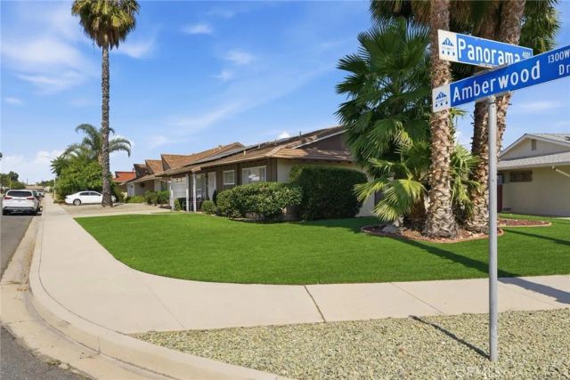 1381 Amberwood, Hemet, CA 92543