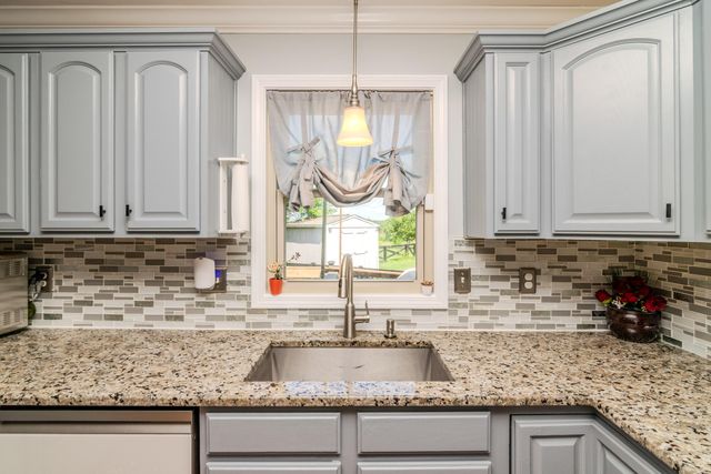 107 Hibiscus Lane, Winchester, KY 40391