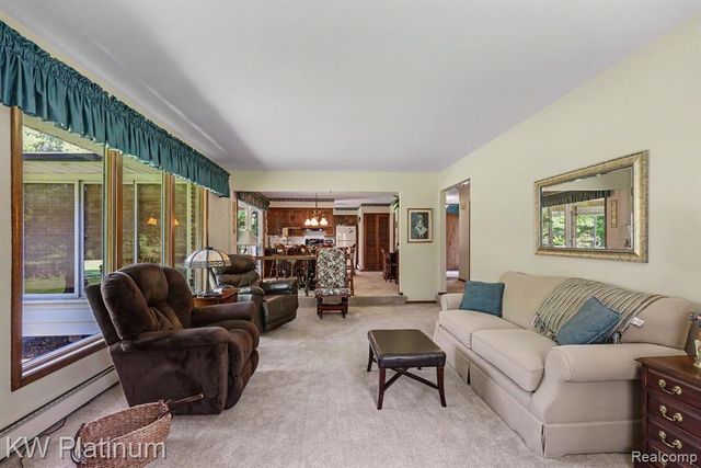 9474 Bartel Road, Columbus, MI 48063