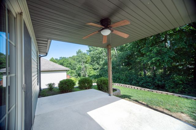 3201 CARMELLO ROCK DR, Columbia, MO 65202