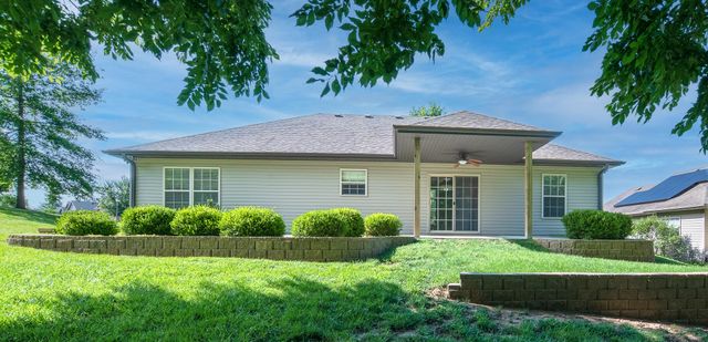 3201 CARMELLO ROCK DR, Columbia, MO 65202
