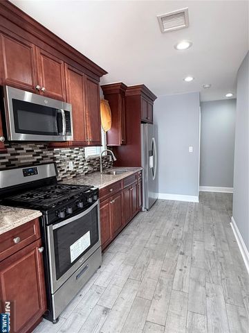 396 Washington Avenue 1, Hackensack, NJ 07601