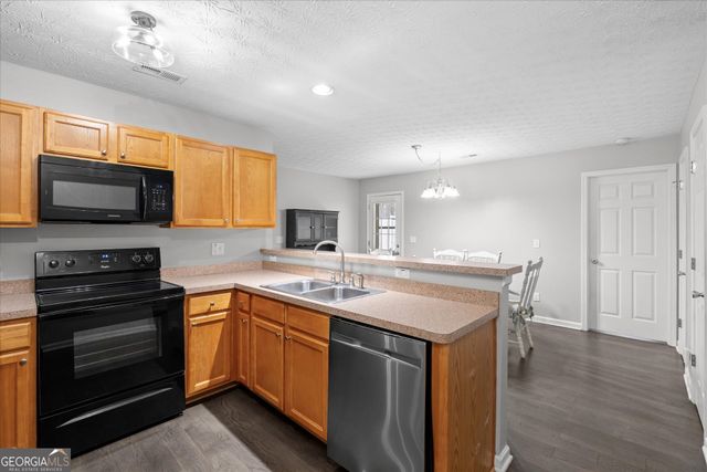 1041 Wagers Mill Road, Newnan, GA 30263