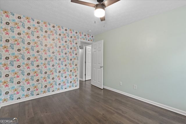 1041 Wagers Mill Road, Newnan, GA 30263