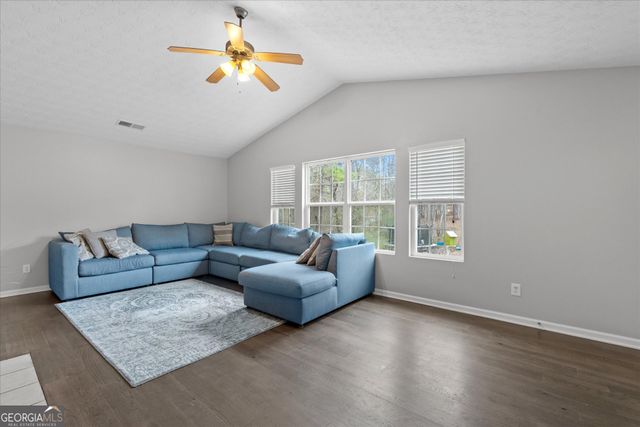 1041 Wagers Mill Road, Newnan, GA 30263