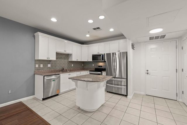 88 N Jackson Avenue 114, San Jose, CA 95116