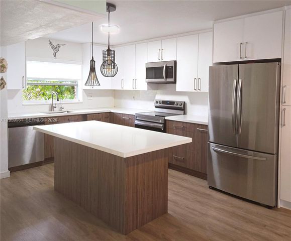 2149 NE 122nd St 2149, North Miami, FL 33181