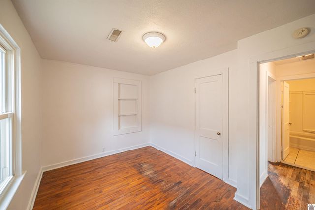 2317 S 28th St, Paducah, KY 42003