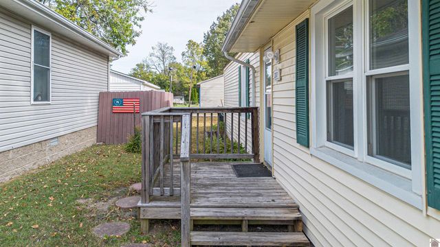 2317 S 28th St, Paducah, KY 42003