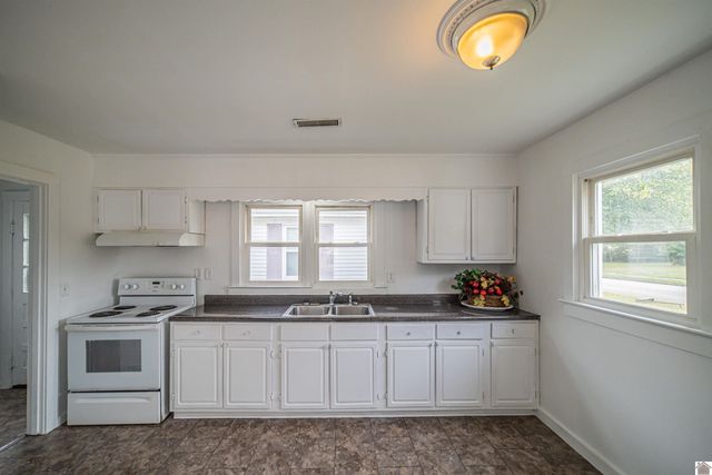 2317 S 28th St, Paducah, KY 42003