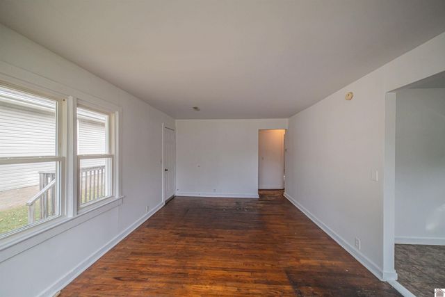 2317 S 28th St, Paducah, KY 42003