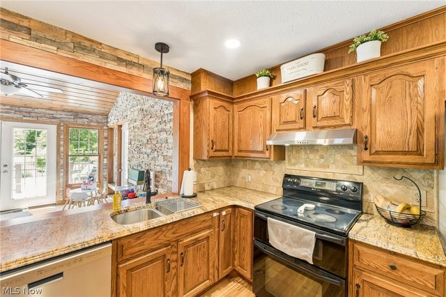 4022 Sunset Drive, Medina, OH 44256