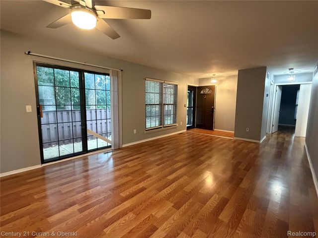 39596 Old Dominion Drive, Clinton Charter Township, MI 48038