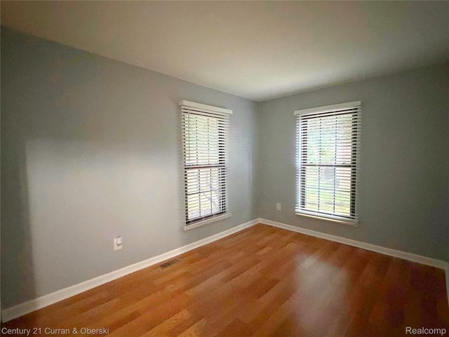 39596 Old Dominion Drive, Clinton Charter Township, MI 48038