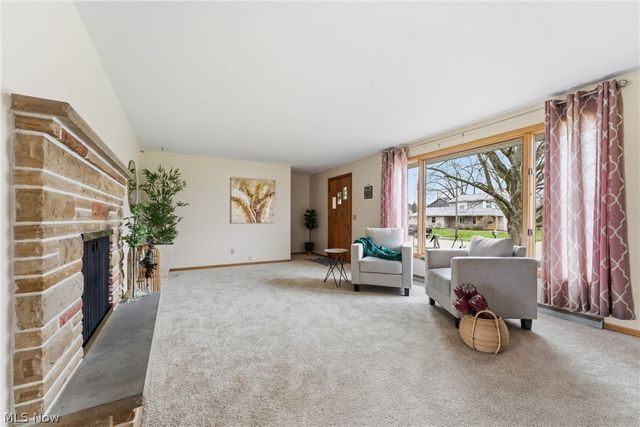 1709 Edmar Street, Louisville, OH 44641