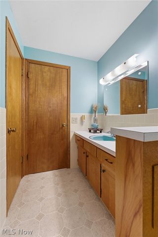 1709 Edmar Street, Louisville, OH 44641