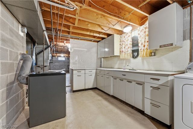 1709 Edmar Street, Louisville, OH 44641