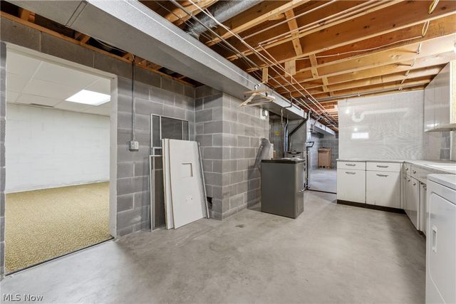 1709 Edmar Street, Louisville, OH 44641