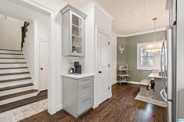 3021 VESTAVIA TERRACE DRIVE, Vestavia Hills, AL 35216