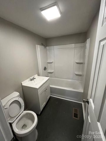 109 Lineview Drive, Matthews, NC 28105