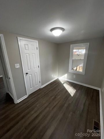 109 Lineview Drive, Matthews, NC 28105