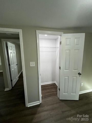 109 Lineview Drive, Matthews, NC 28105