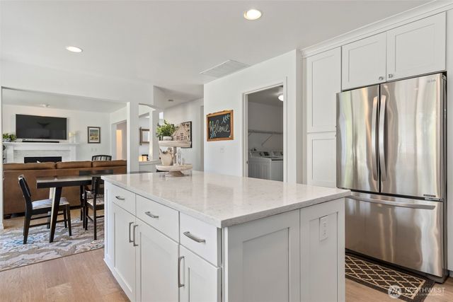 14424 SE 278th Place, Kent, WA 98042