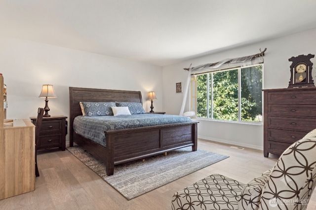 14424 SE 278th Place, Kent, WA 98042