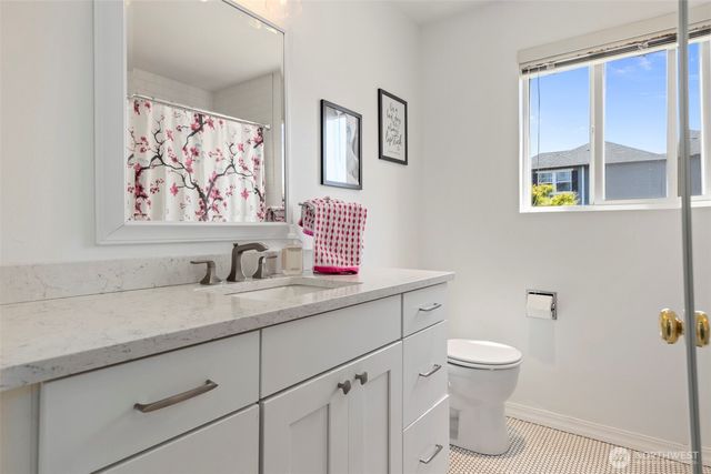 14424 SE 278th Place, Kent, WA 98042