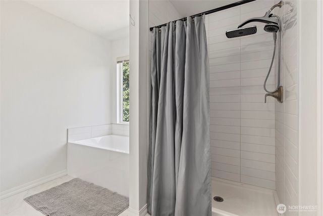 14424 SE 278th Place, Kent, WA 98042