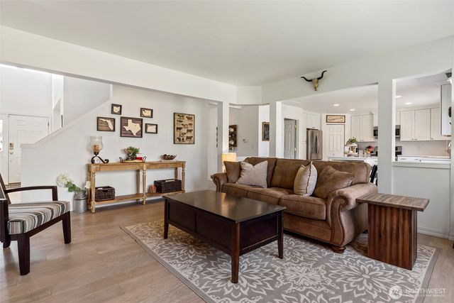 14424 SE 278th Place, Kent, WA 98042