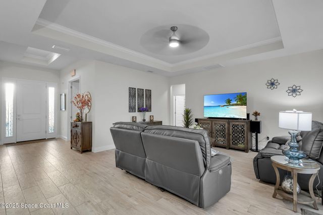 693 Akola Terrace SW, Palm Bay, FL 32908