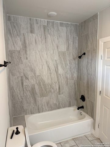 5010 Lucinda, San Antonio, TX 78221