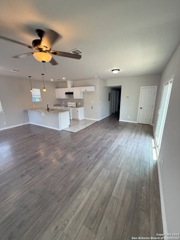 5010 Lucinda, San Antonio, TX 78221