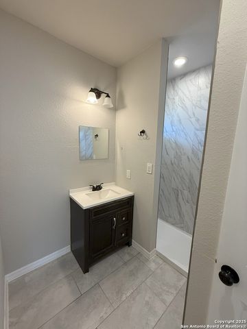 5010 Lucinda, San Antonio, TX 78221