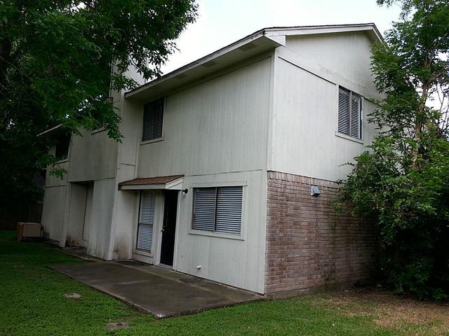 1907 Liberty Point Lane, Sugar Land, TX 77478