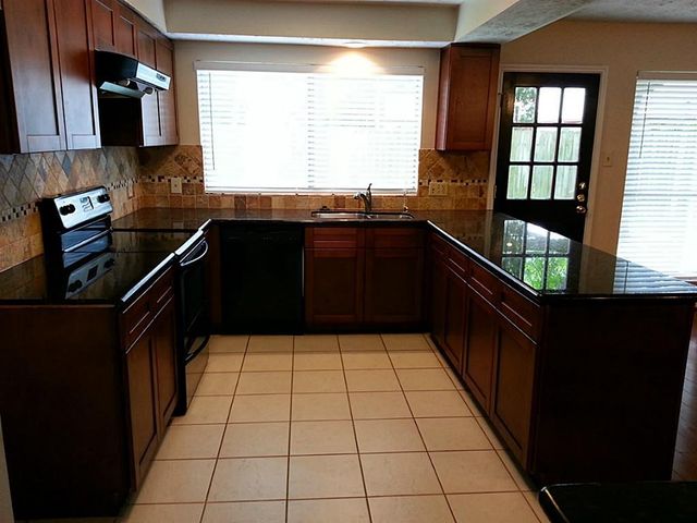 1907 Liberty Point Lane, Sugar Land, TX 77478