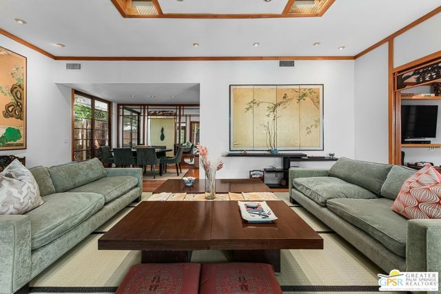 465 N Calle Rolph, Palm Springs, CA 92262