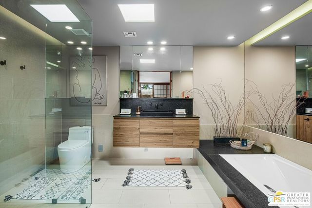 465 N Calle Rolph, Palm Springs, CA 92262