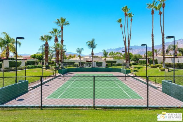465 N Calle Rolph, Palm Springs, CA 92262