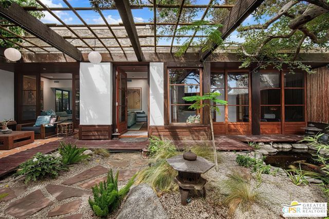465 N Calle Rolph, Palm Springs, CA 92262