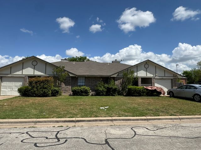 4504 Mizzenmast Court, Fort Worth, TX 76135