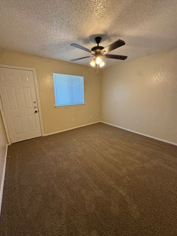 4504 Mizzenmast Court, Fort Worth, TX 76135