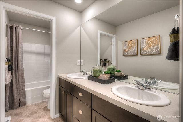 8410 44th Place NE, Marysville, WA 98270